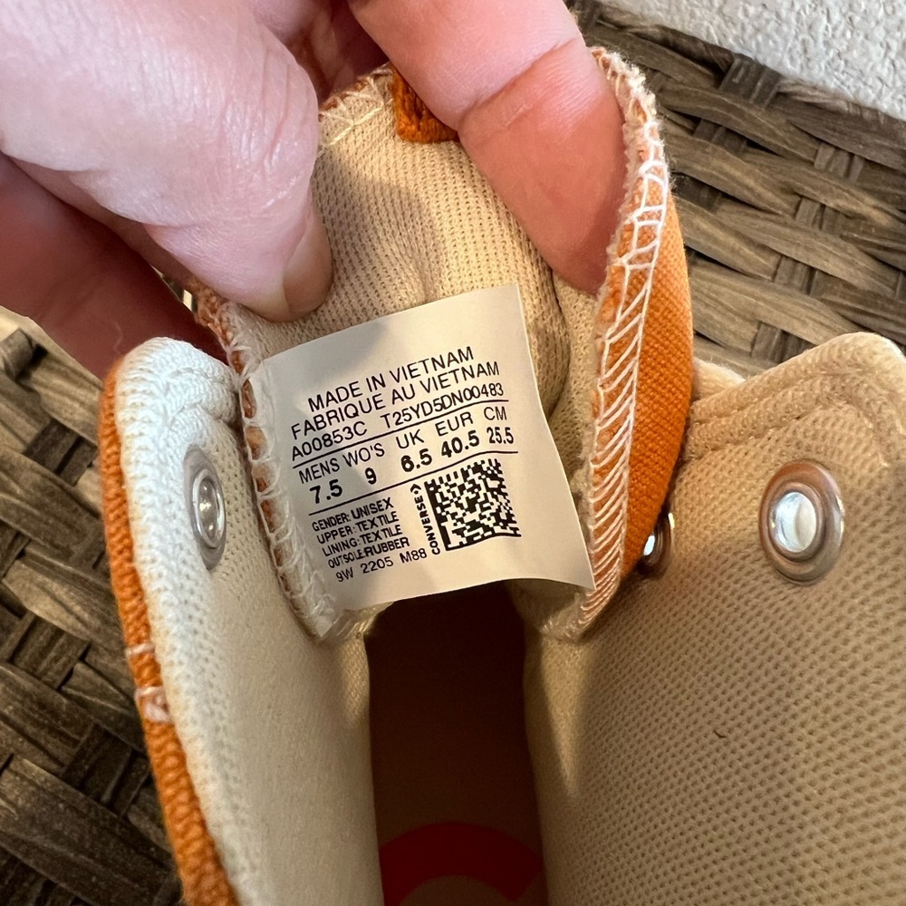 ❌SOLD❌NWOT Converse Run Star Legacy CX Future Comfort Orange size 9W - Picture 6 of 9